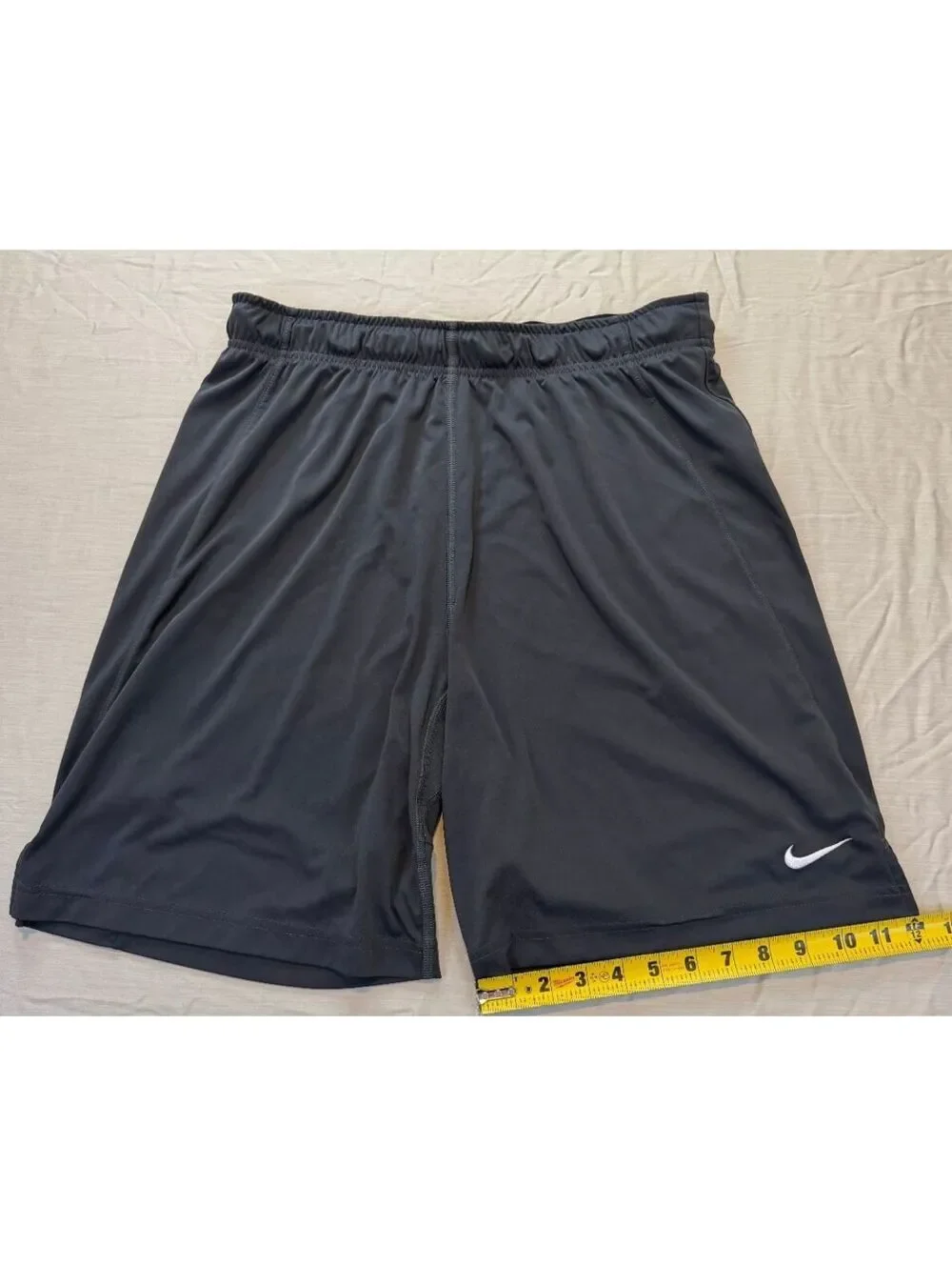 Nike Dri-FIT Men's Charcoal Gray Athletic Shorts Size L with Elastic Waistband